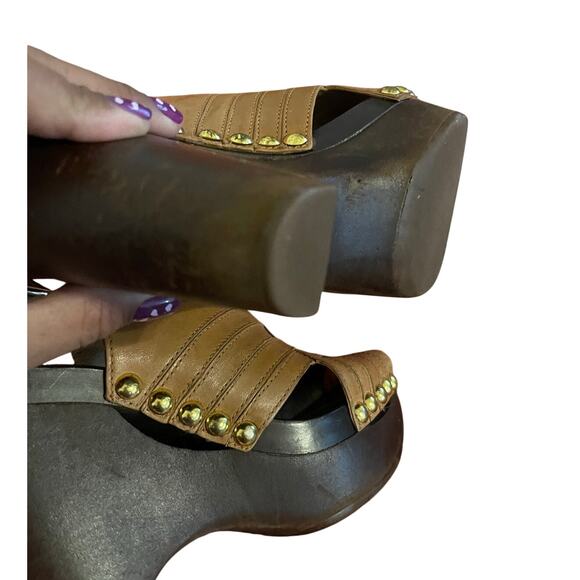 MICHAEL Michael Kors Tan & Gold Harlow Sandal - GUC 6.5 - Picture 7 of 10